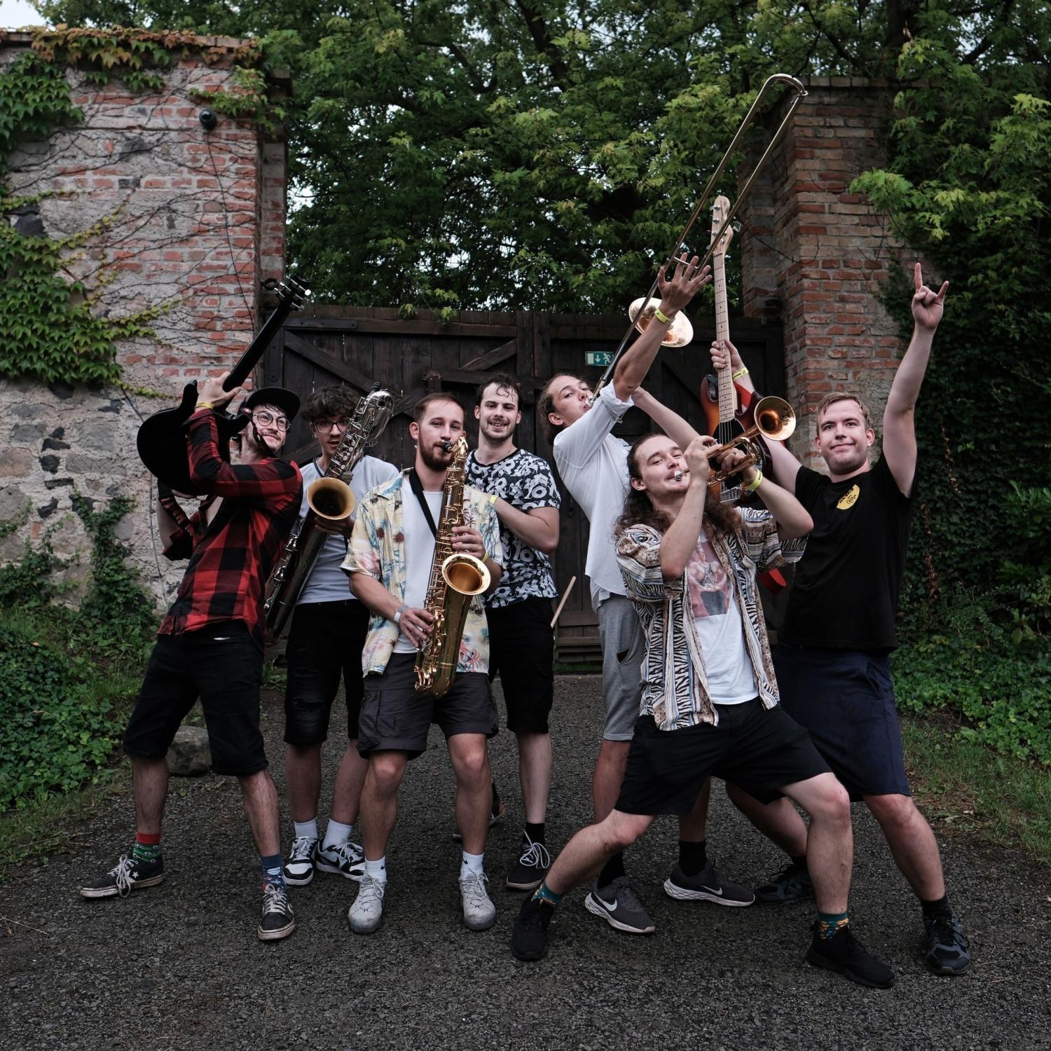 Pondělí 18:00 (CZ)