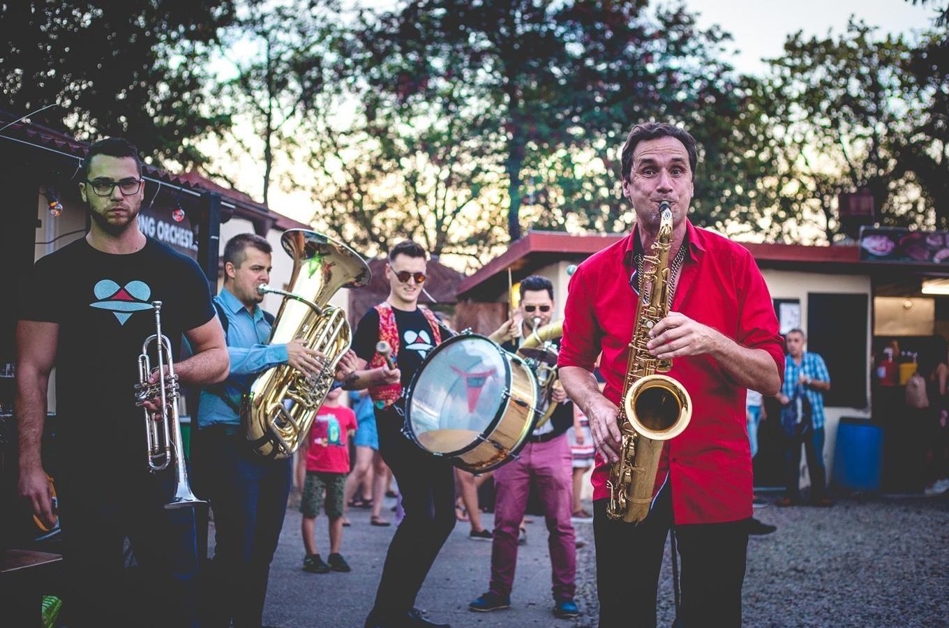Lovesong Orchestra (CZ)